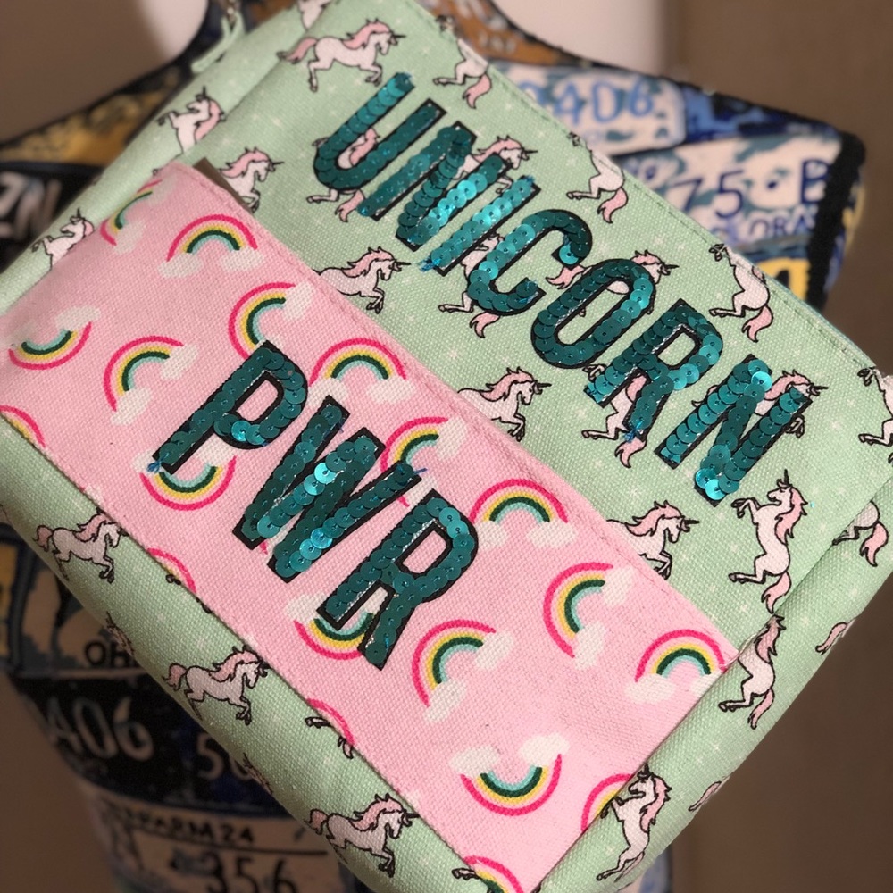 Wristlet purse